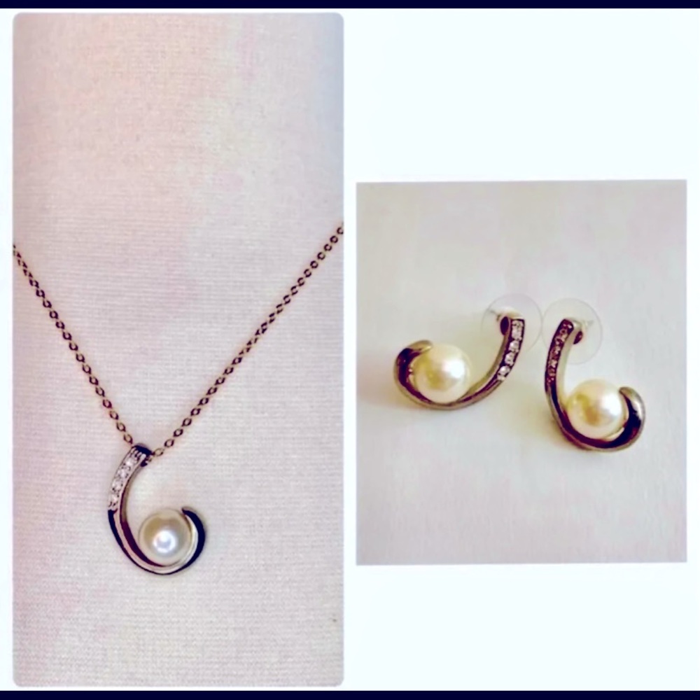 Pearl‎ and Diamond Necklace Earring Set
